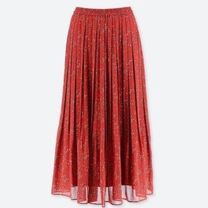 Uniqlo Red Floral Pleated Midi Skirt